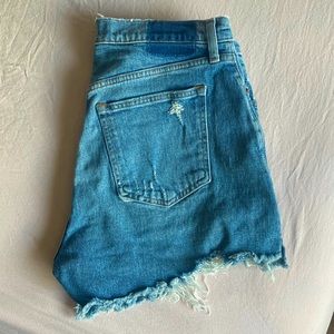 Curve Love Mom Short